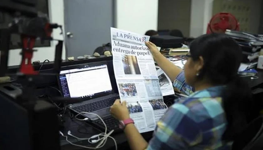  El personal del diario La Prensa se va al exilio