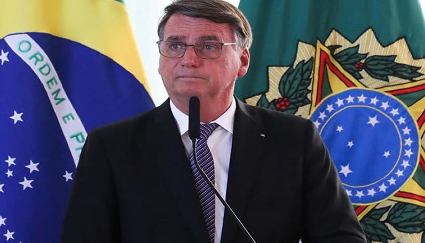  Bolsonaro dice que Brasil elige entre “primer mundo” y la “escoria comunista”