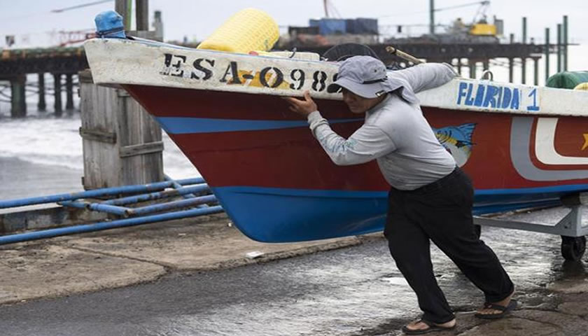  Julia se debilita tras llegar a Nicaragua