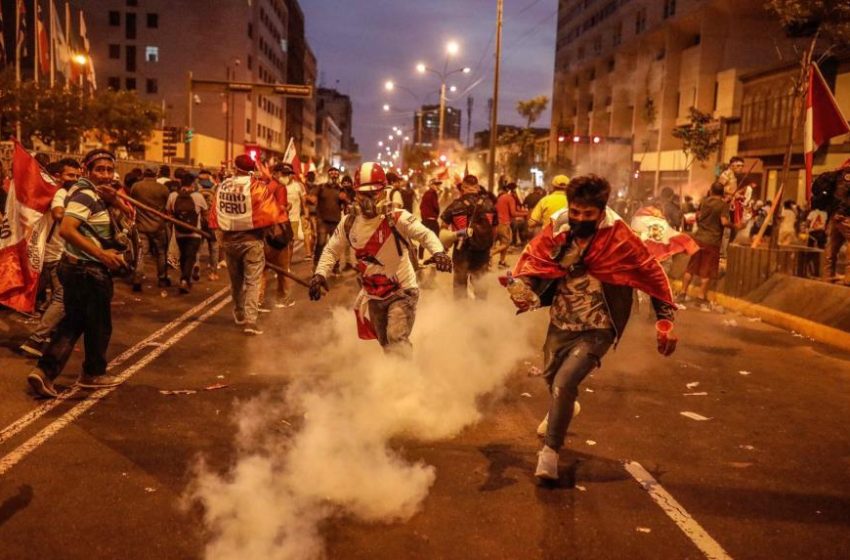  Muere una segunda persona en las protestas en Perú por adelanto de elecciones