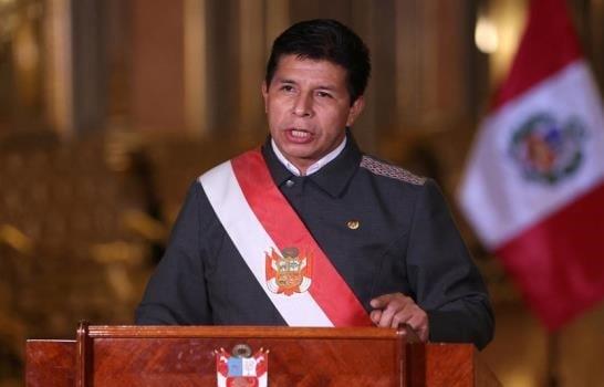  Fiscalía de Perú confirma detención de Castillo por presunto delito de rebelión y conspiración