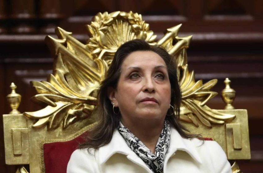  Dina Boluarte, la primera presidenta de un Perú en crisis