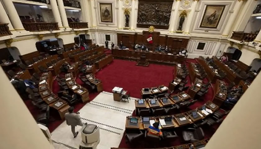  Congreso de Perú abre la puerta para analizar nuevamente adelanto electoral