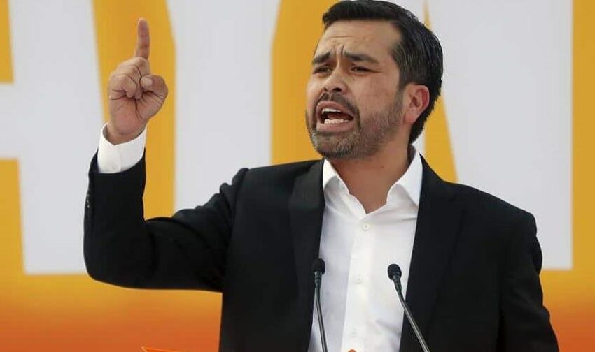  Aspirante presidencial opositor en México acusa a sus rivales de “violar” la Constitución