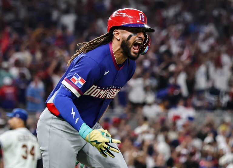 ¡Dominicana sigue invicta! RD vence a Venezuela y avanza en el Clásico Mundial