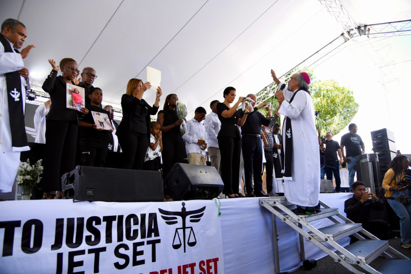 Padre Rogelio dice: “No vamos a pedir justicia, vamos a exigir justicia”,por trajedia del Jet Set