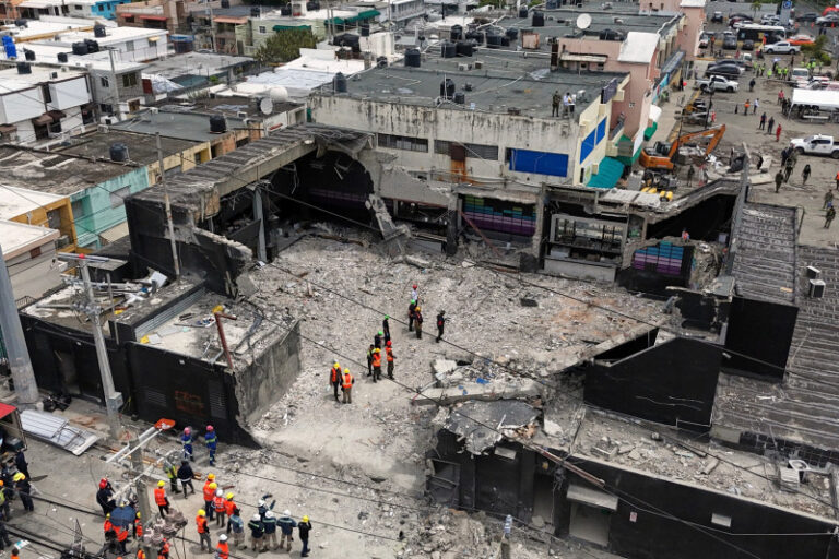 La decisión del juez de ordenar un nuevo peritaje técnico en las ruinas del centro nocturno Jet Set ha generado reacciones encontradas, especialmente entre familiares de las víctimas del colapso del techo.